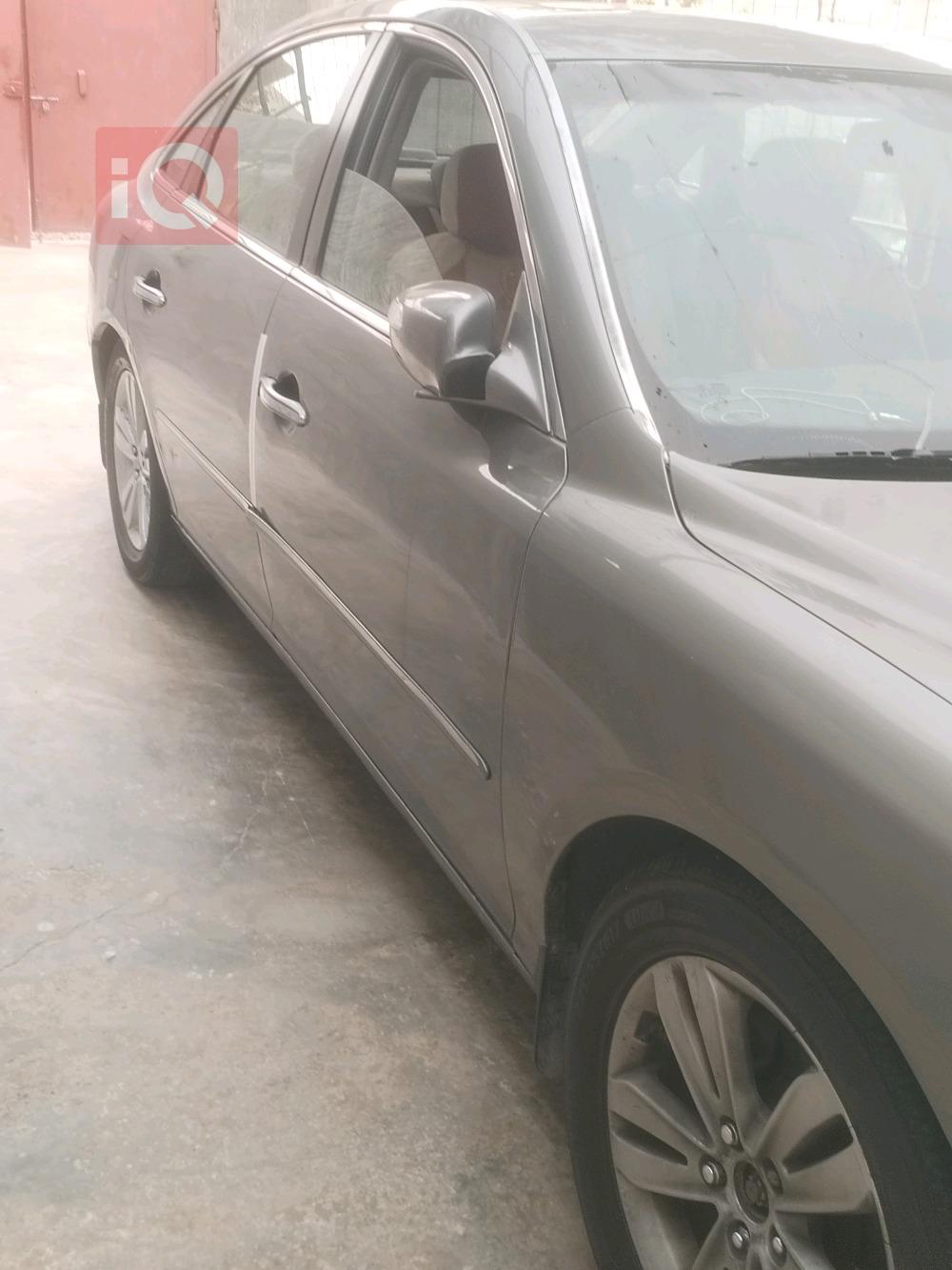Hyundai Azera